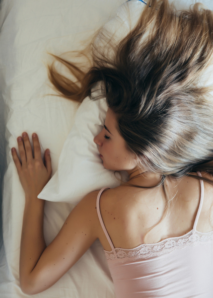 4 Reasons to Hit the Snooze Button and Sleep in, According to a Psychologist