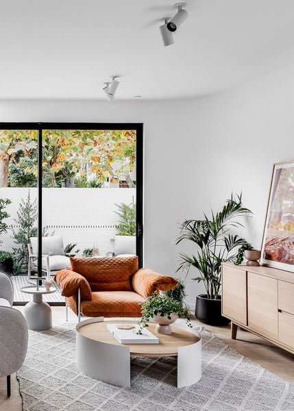 Take a Tour Inside This Sun-Drenched Minimalist Melbourne Beach House
